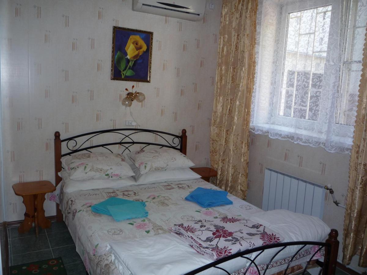 Shanson Gagra Quarto foto